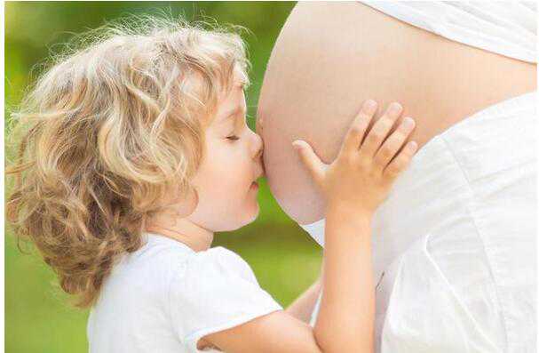 武汉专业的合法代孕-同性恋选择代孕还是抚养_怀孕时，妈妈注意哪些细节，让